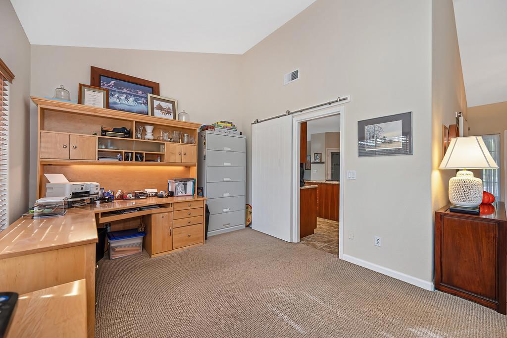 807 Mesa Vista Way Property Photo 17