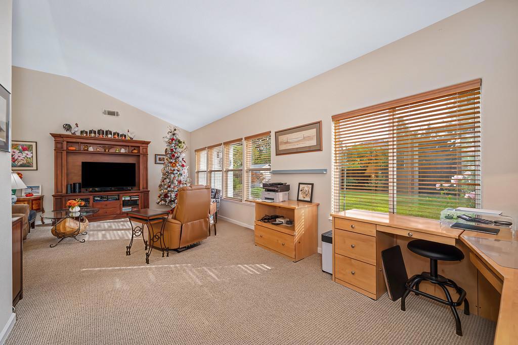 807 Mesa Vista Way Property Photo 18
