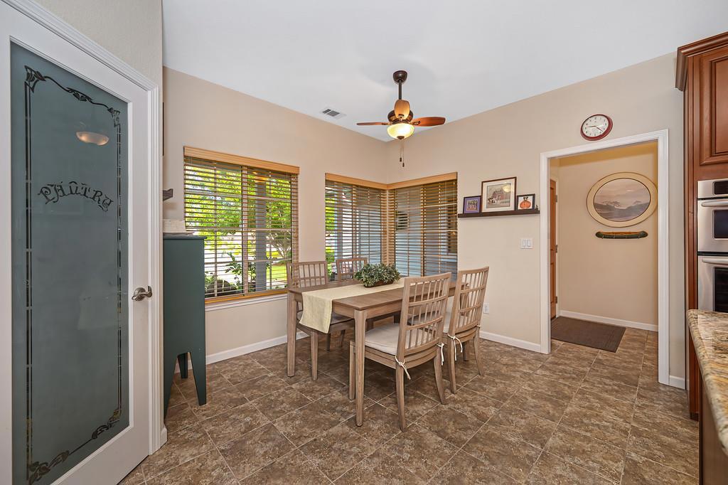 807 Mesa Vista Way Property Photo 21