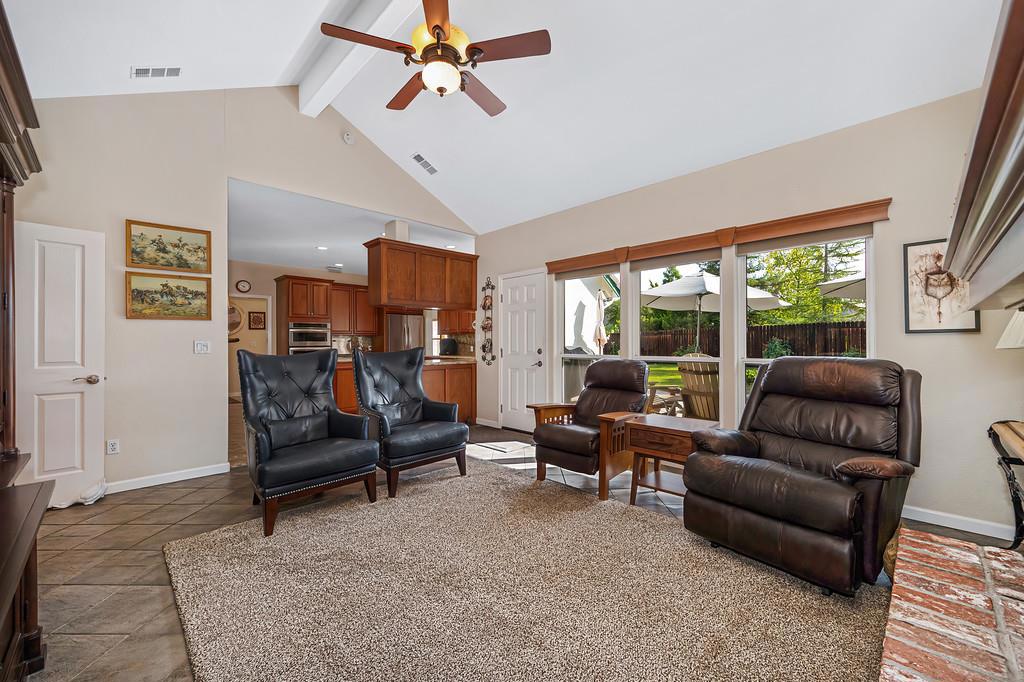 807 Mesa Vista Way Property Photo 35