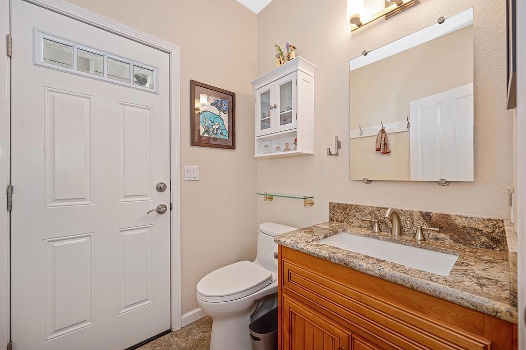 807 Mesa Vista Way Property Photo 38