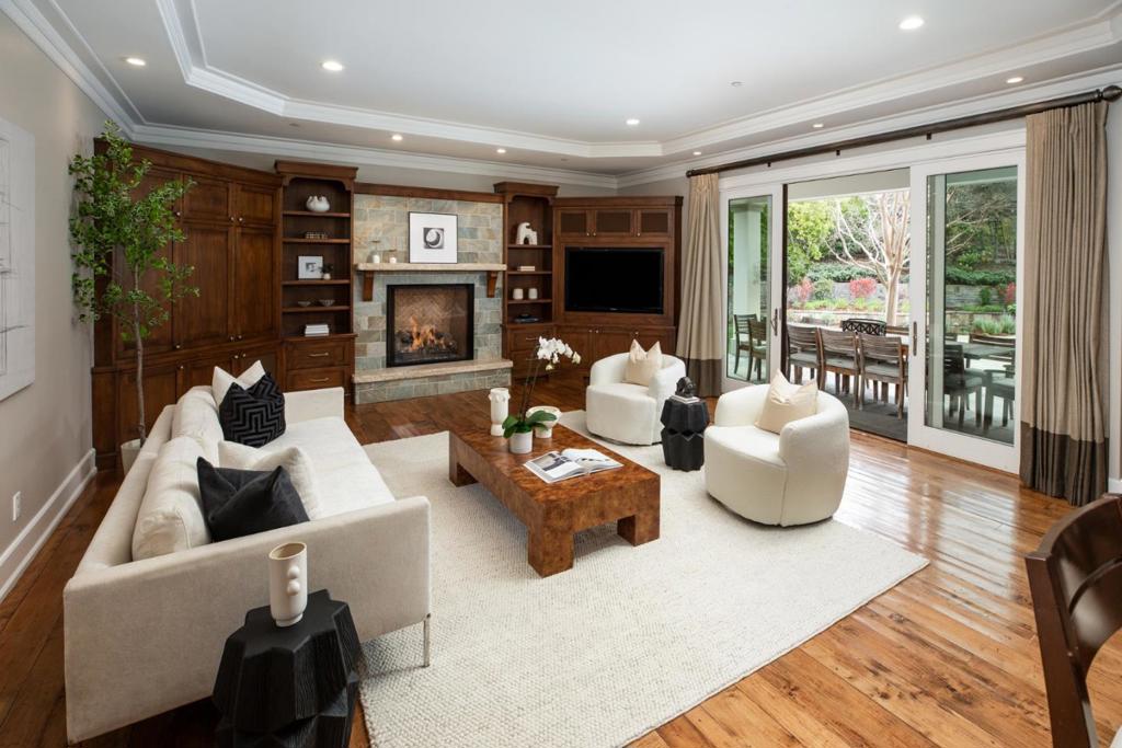 12366 Priscilla Lane Property Photo 6
