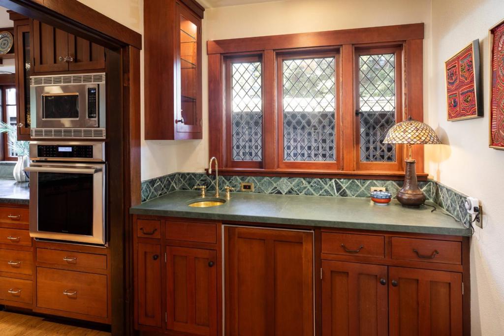 337 Tennyson Avenue Property Photo 16