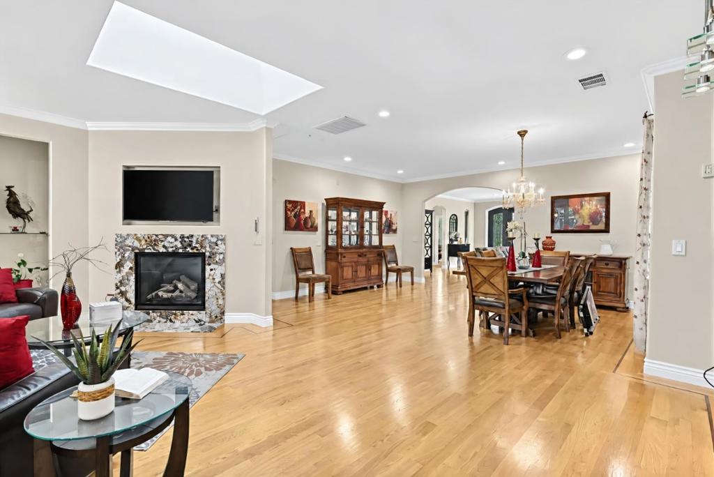1507 Valota Road Property Photo 8