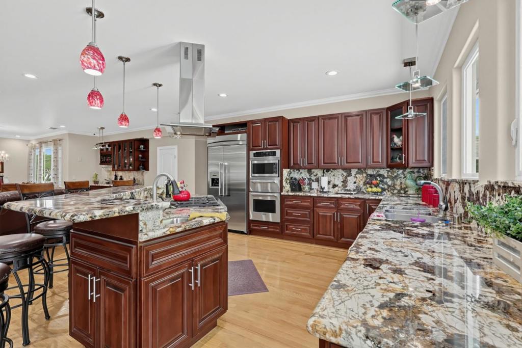 1507 Valota Road Property Photo 15