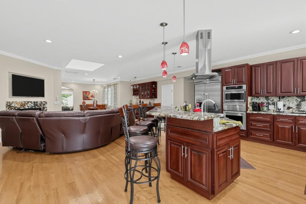 1507 Valota Road Property Photo 16