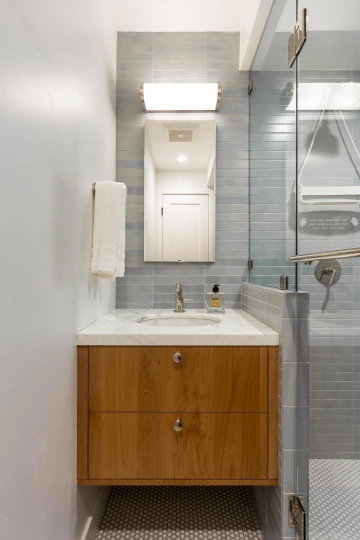 863 Melville Avenue Property Photo 15