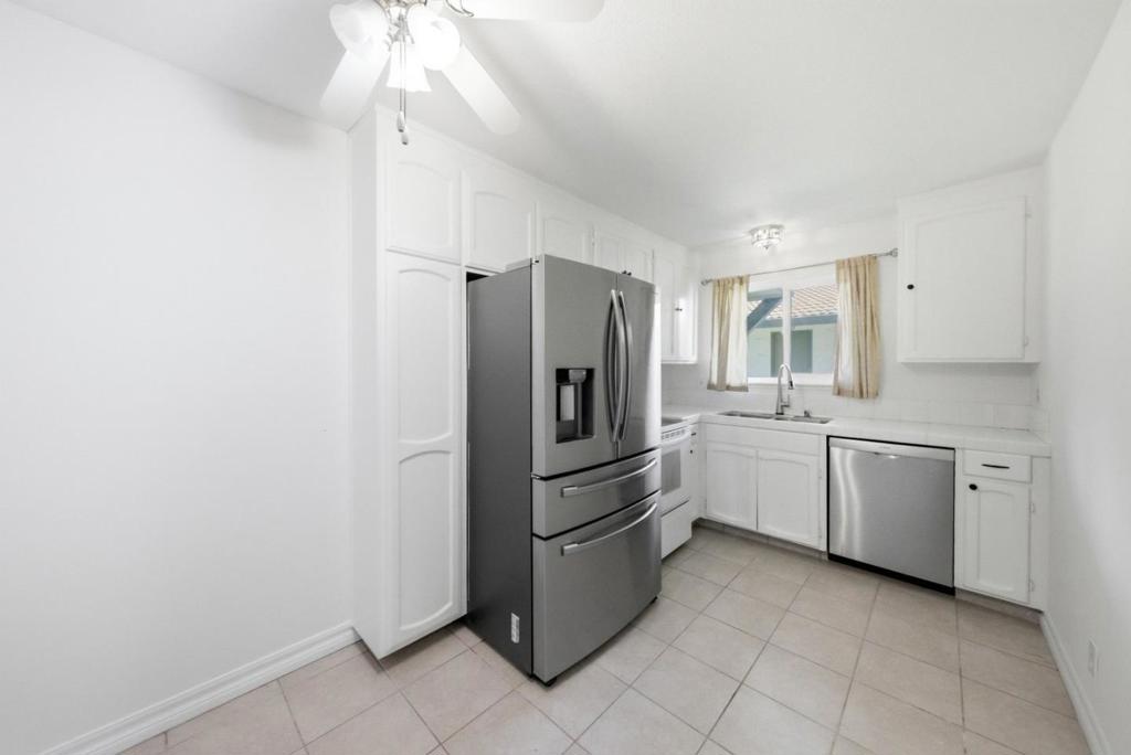 1261 Juniper Drive 14 Property Photo 12