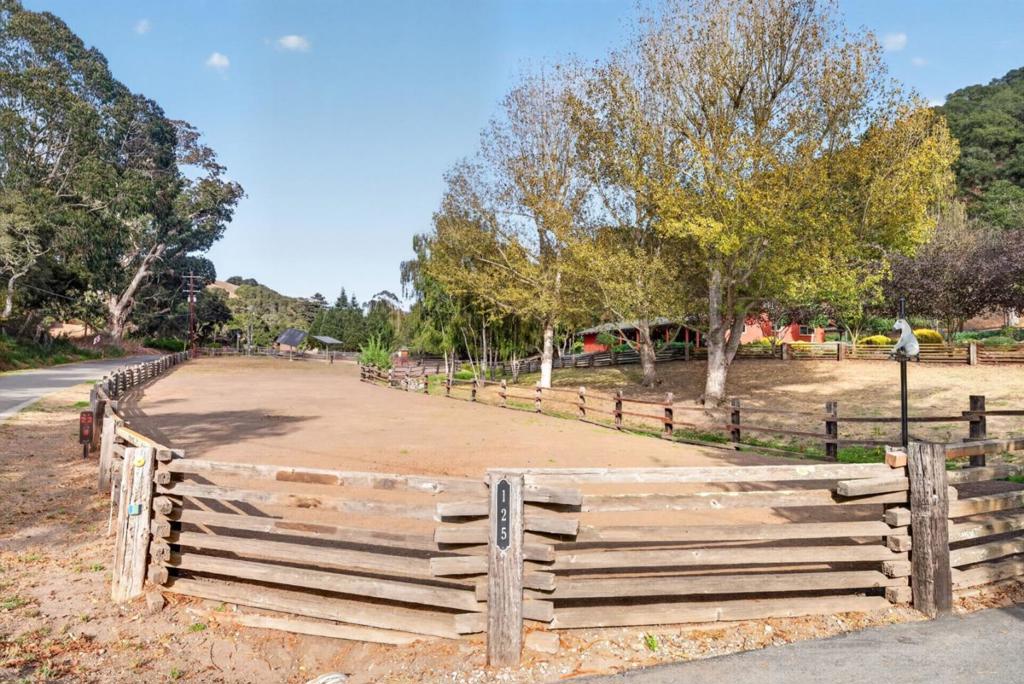 125 Old Stage Road Property Photo 74