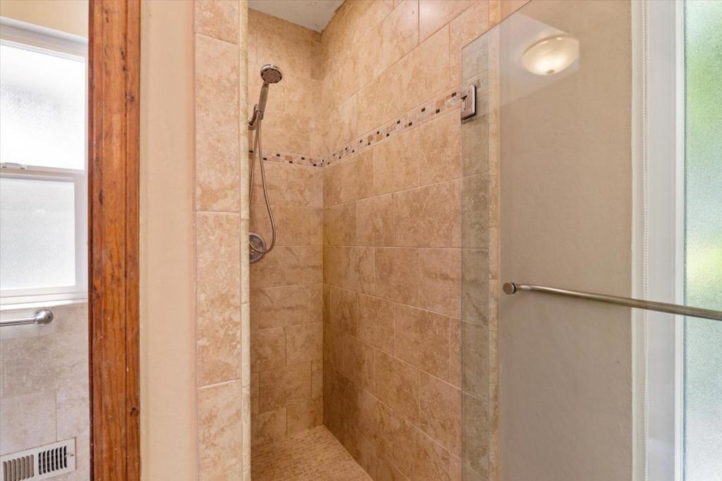 640 Easy Street Property Photo 17