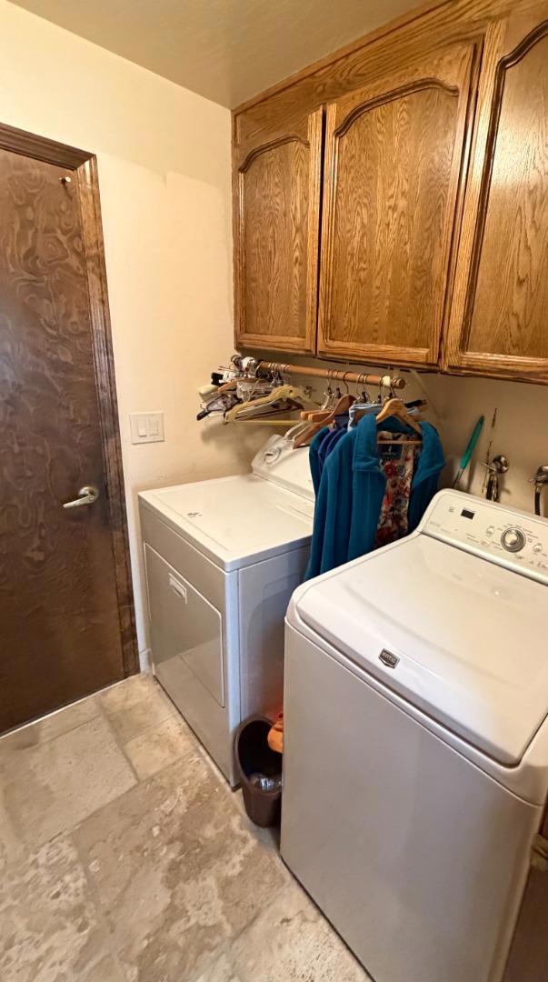640 Easy Street Property Photo 21