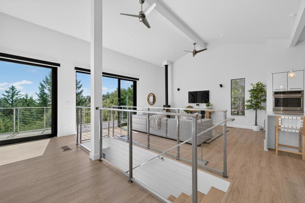 21112 Shear Creek Road Property Photo 7