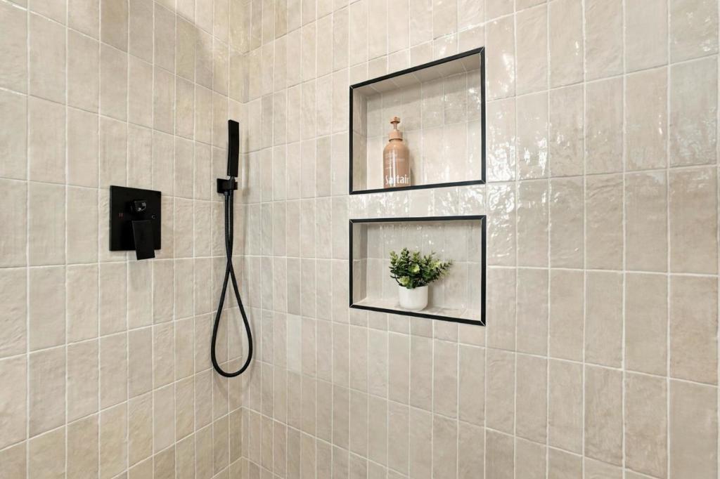 1645 Orchard View Drive Property Photo 24