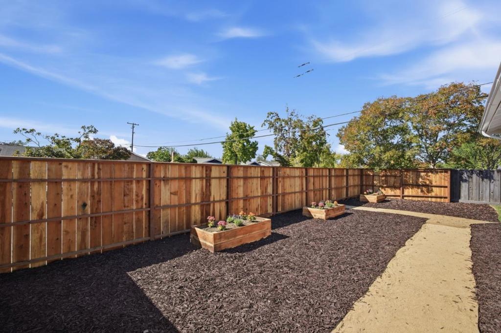 1645 Orchard View Drive Property Photo 32