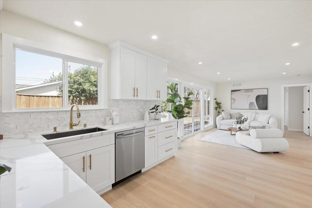 6763 Tory Way Property Photo 18