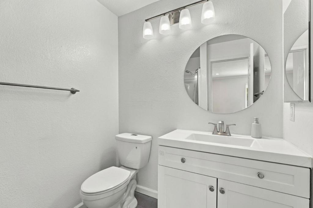 5280 Borneo Circle Property Photo 23
