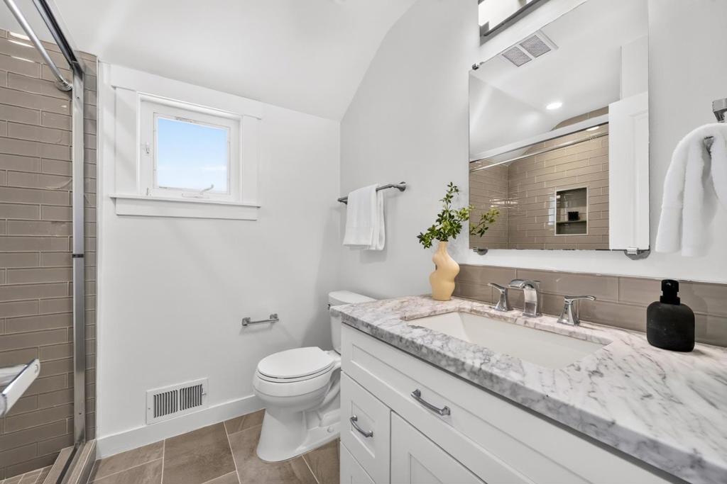 799 Peekskill Drive Property Photo 32