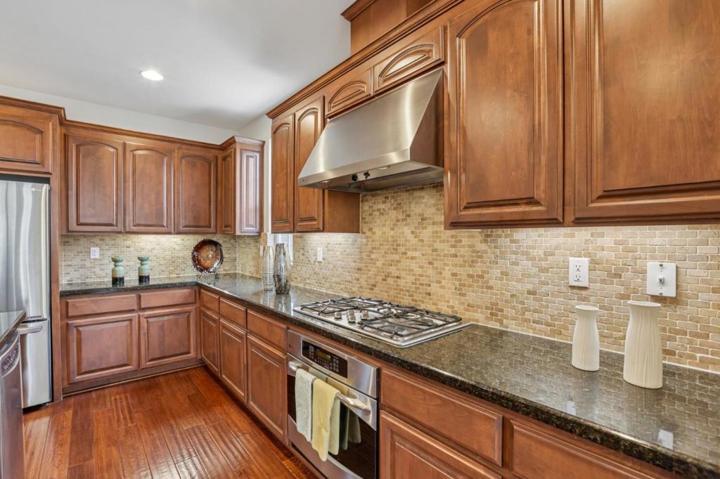 282 Drummond Drive Property Photo 20