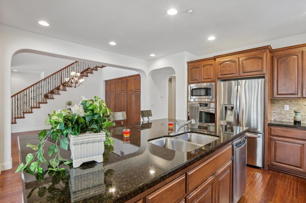282 Drummond Drive Property Photo 22