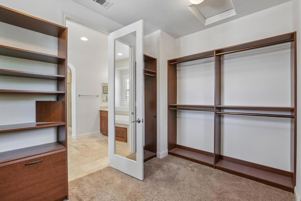282 Drummond Drive Property Photo 44