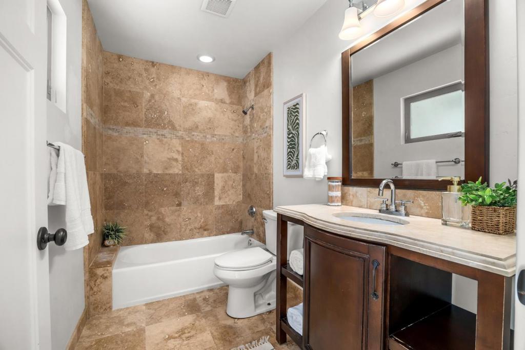 116 Continental Street Property Photo 22