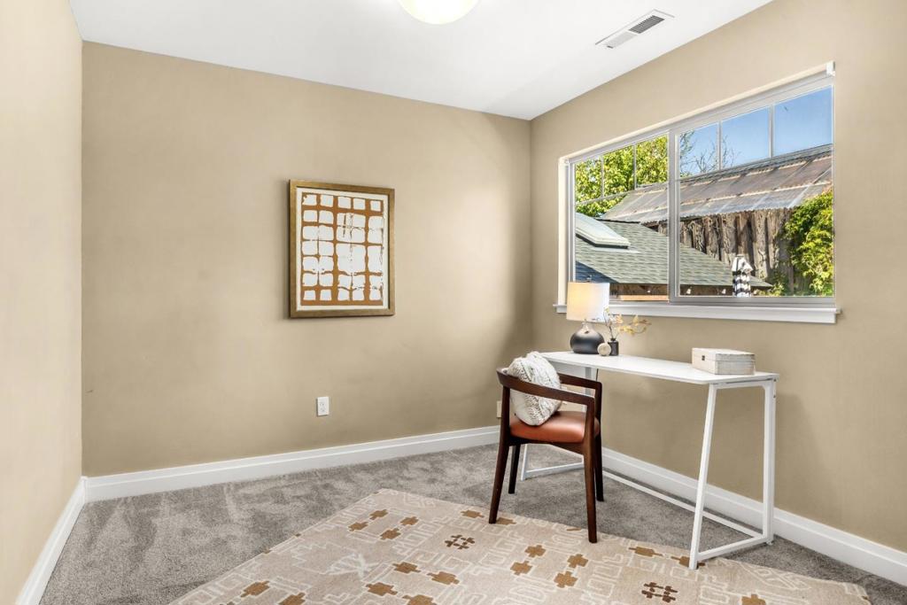 116 Continental Street Property Photo 30