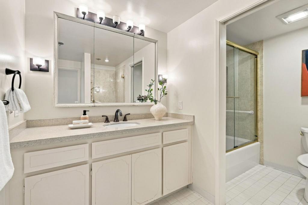 110 Park Road 301 Property Photo 11