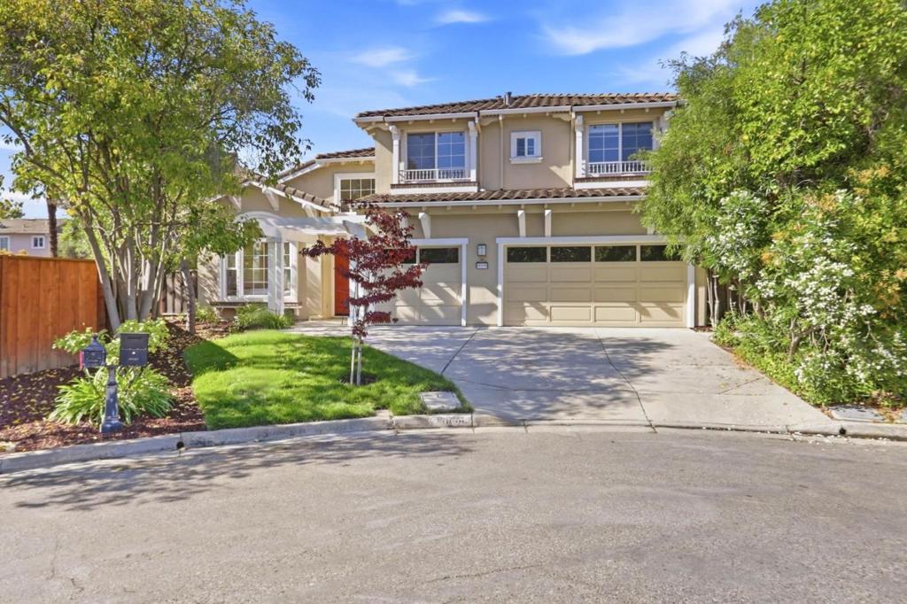 18896 Woodleigh Court Property Photo