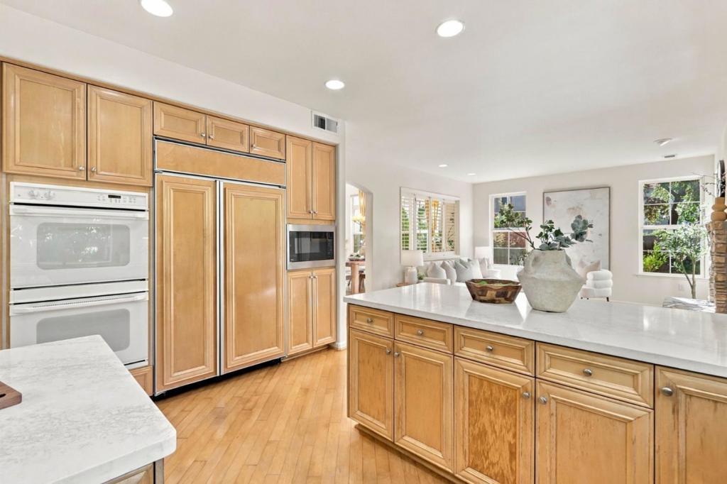18896 Woodleigh Court Property Photo 14