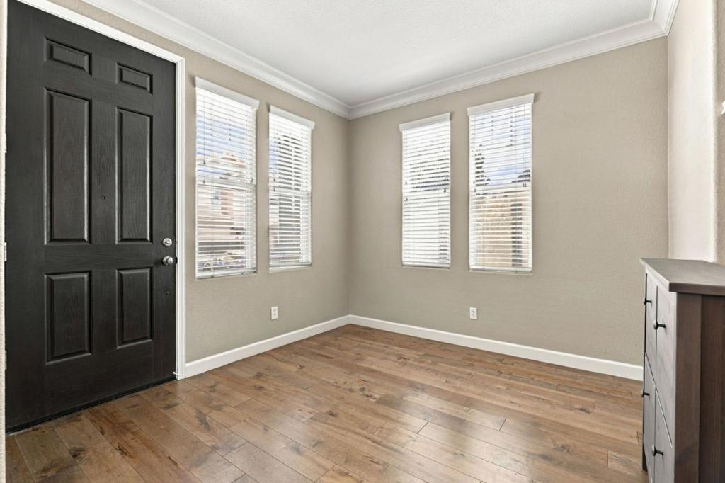 8950 Acorn Way Property Photo 3