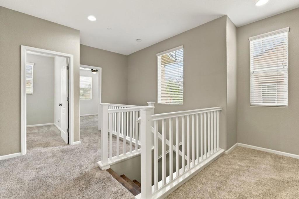 8950 Acorn Way Property Photo 13