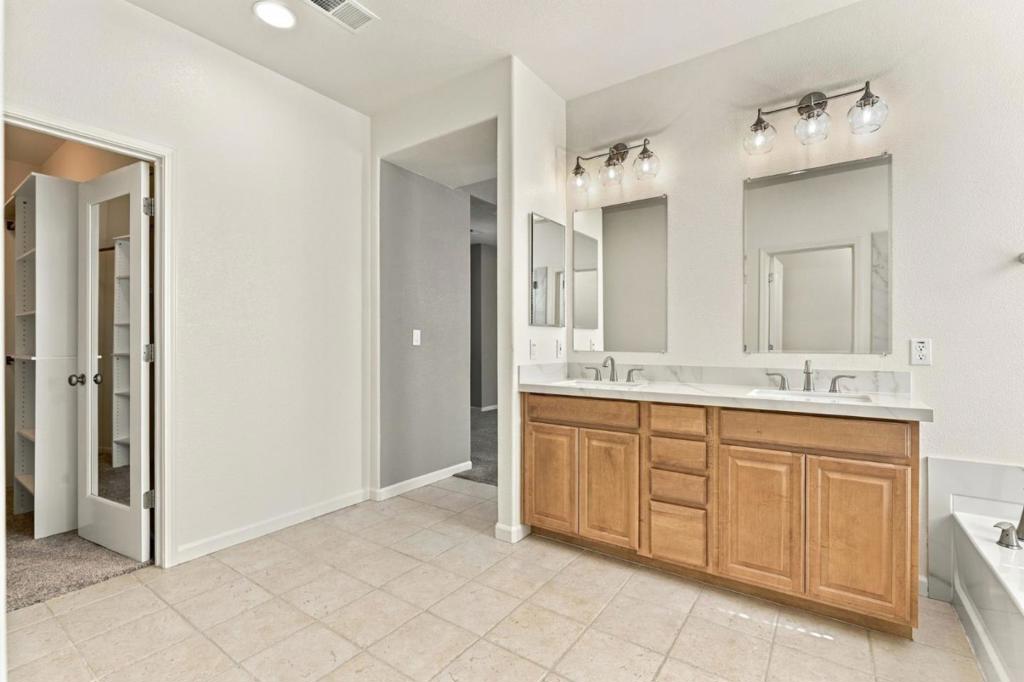 8950 Acorn Way Property Photo 19
