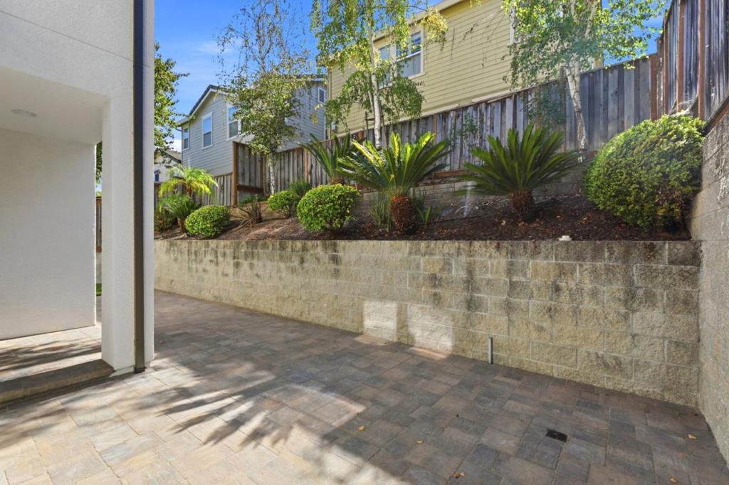 8950 Acorn Way Property Photo 21