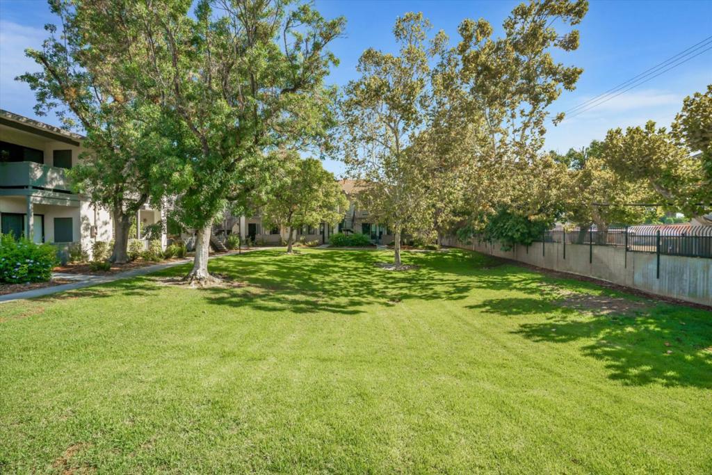 299 Kenbrook Circle Property Photo 24
