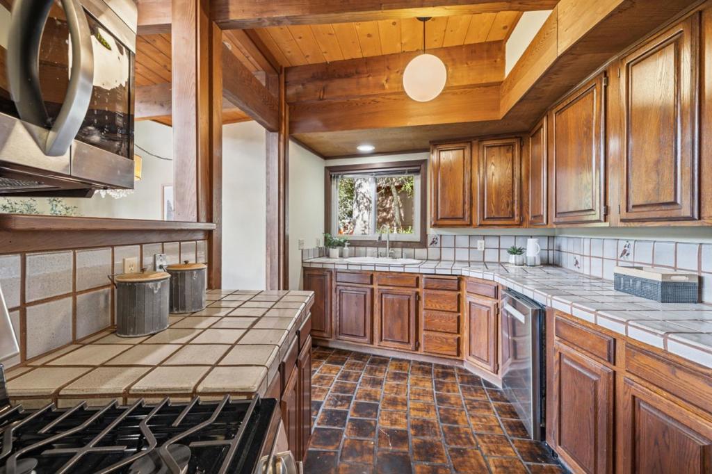 171 Tradewinds Drive Property Photo 8