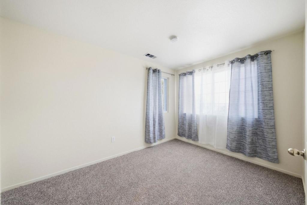 815 Daniels Avenue Property Photo 28