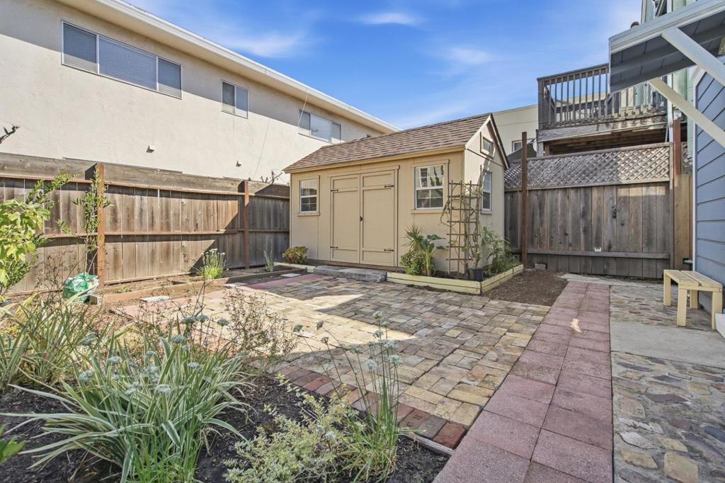 843 Santa Clara Avenue Property Photo 32