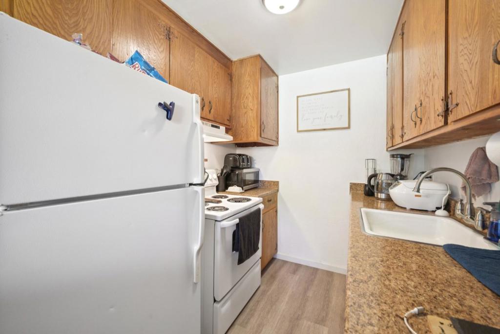 550 Berry Avenue Property Photo 10