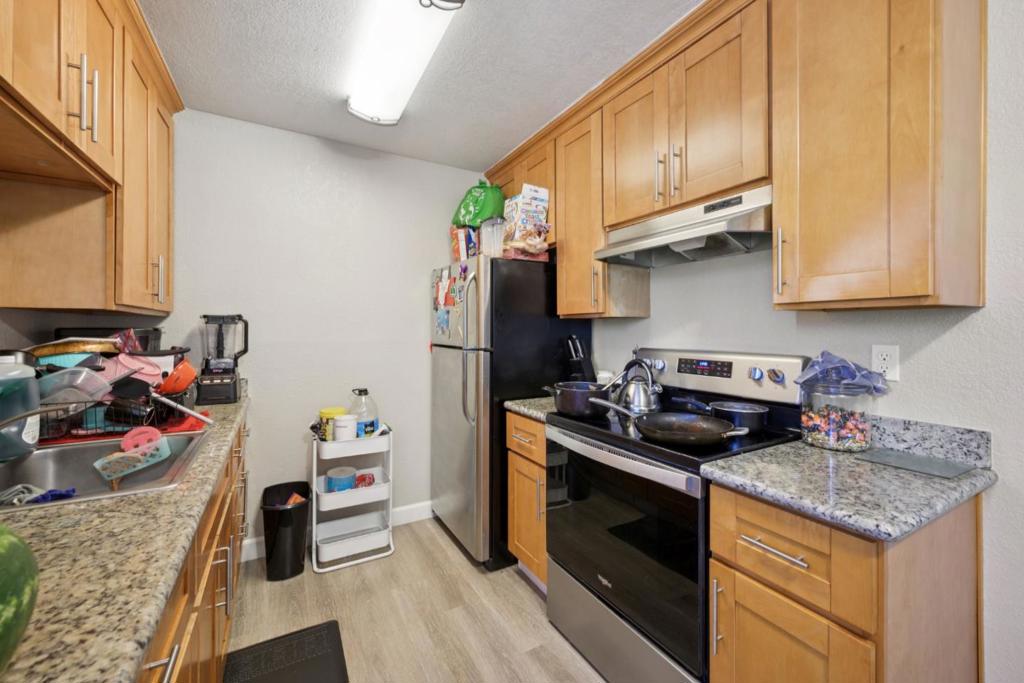 550 Berry Avenue Property Photo 19