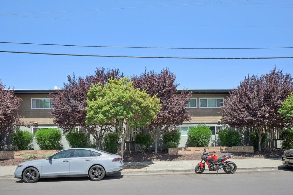 550 Berry Avenue Property Photo 33