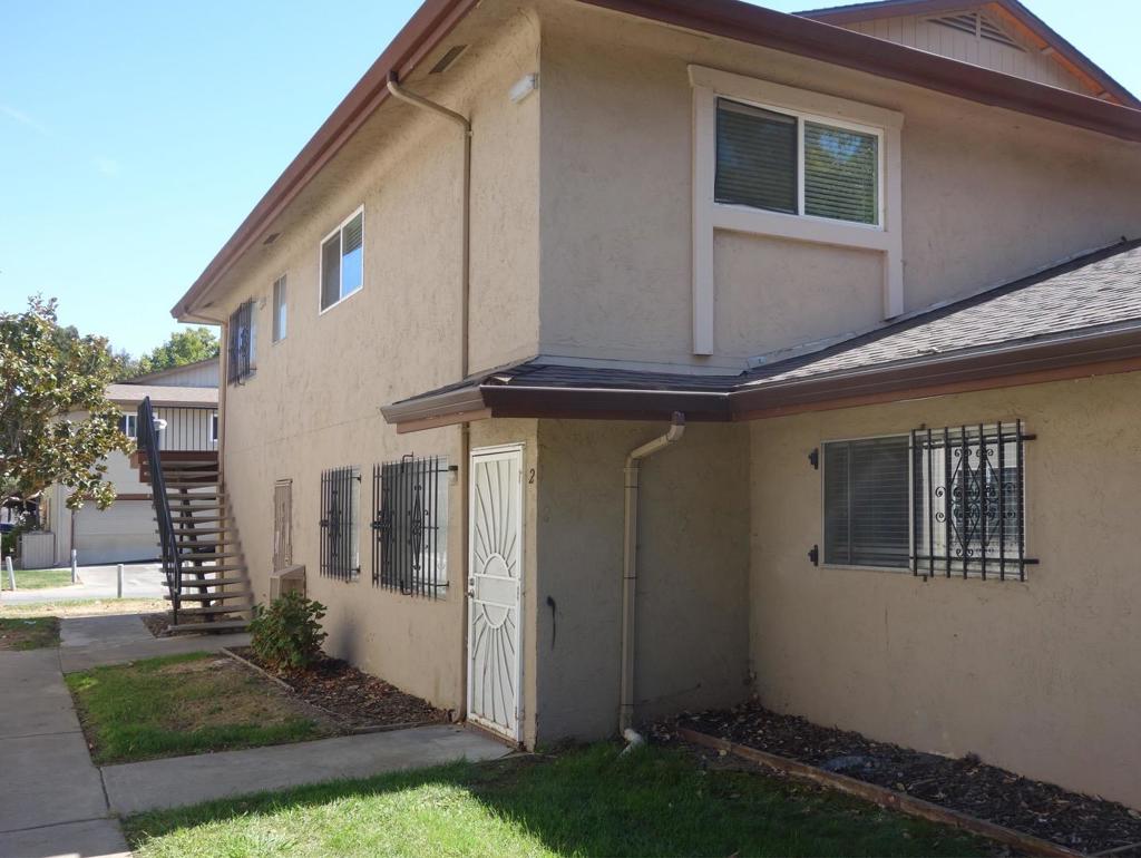 2205 Lemontree Way 2 Property Photo 1