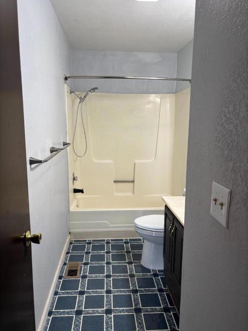 709880 Willow Street Property Photo 9