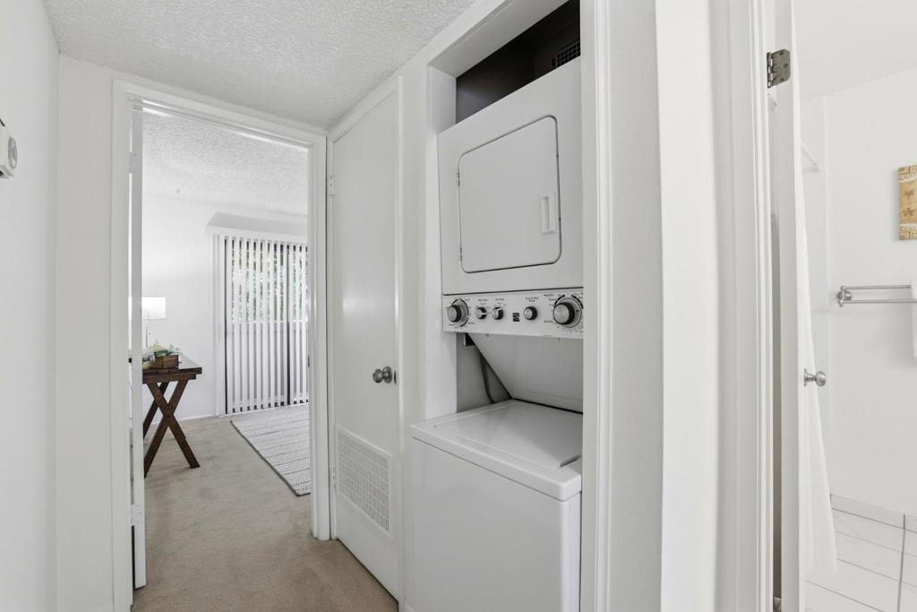 2201 Monroe Street 1302 Property Photo 28