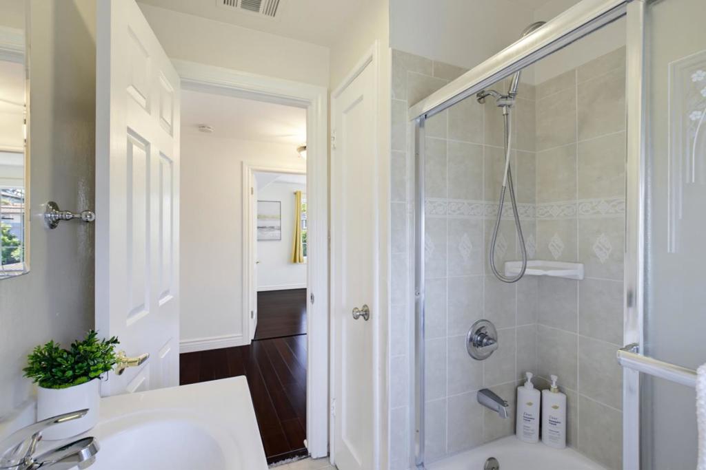 1809 Hill Avenue Property Photo 40