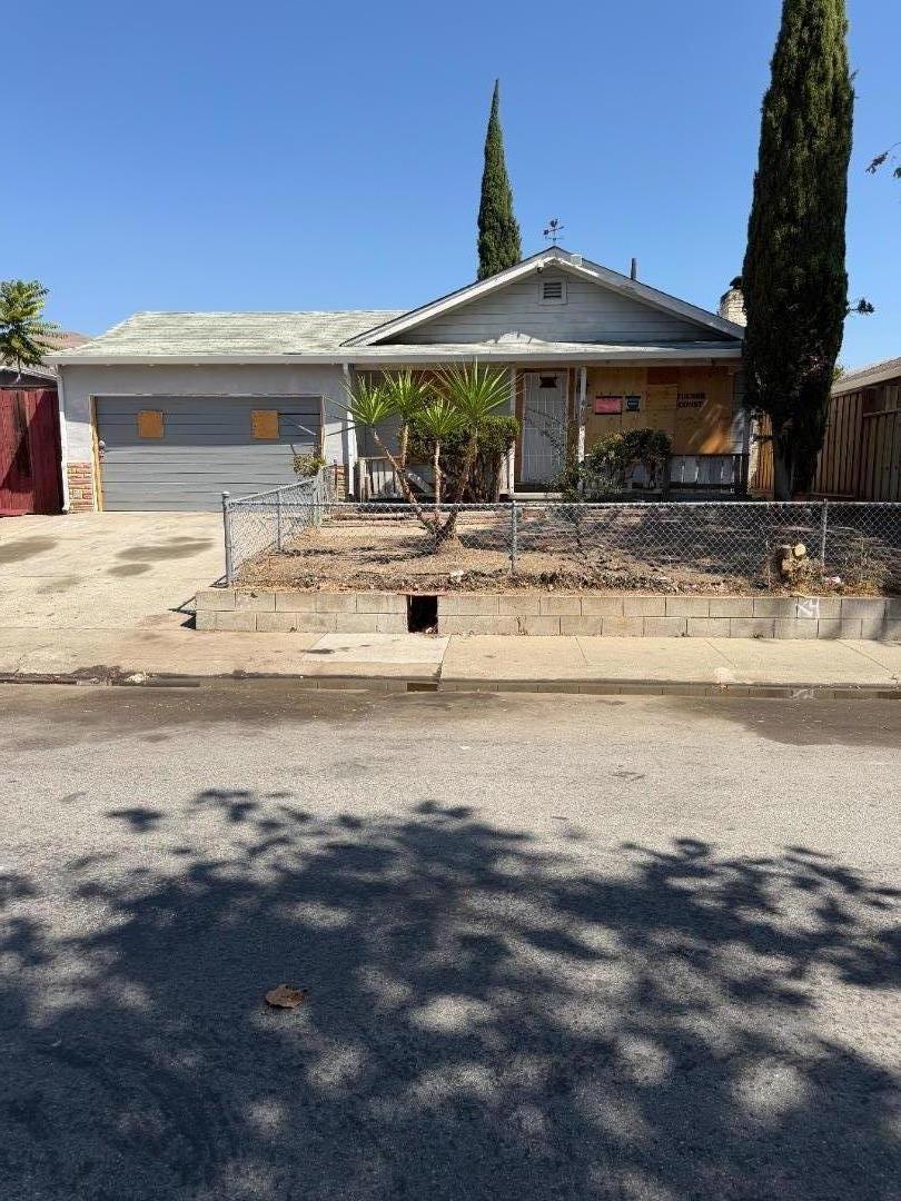 914 Alba Court Property Photo 1