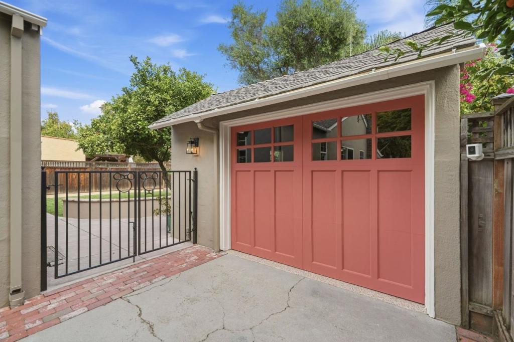 854 Riverside Drive Property Photo 45