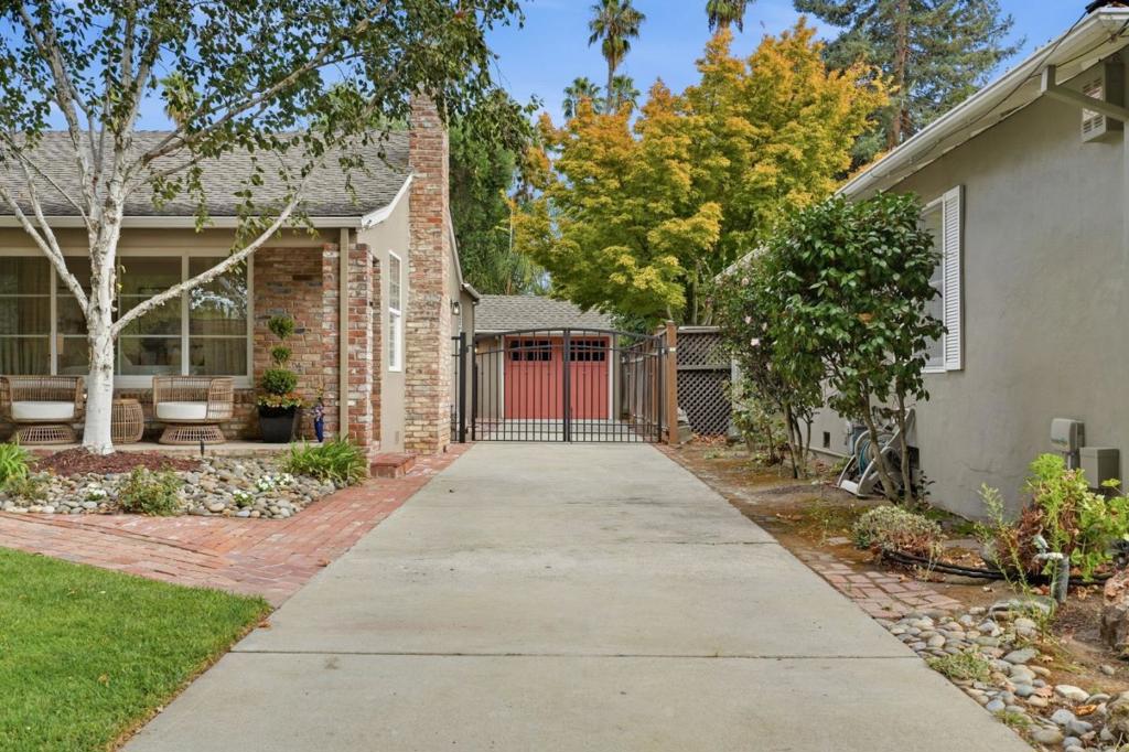 854 Riverside Drive Property Photo 46