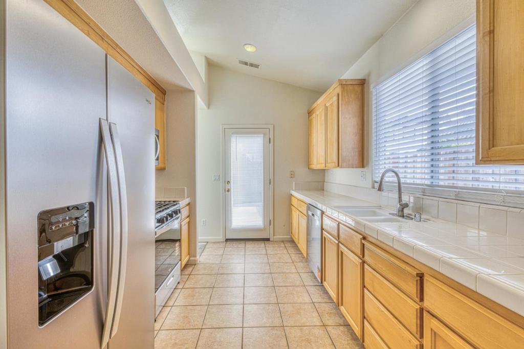 1037 Twin Creeks Drive Property Photo 13