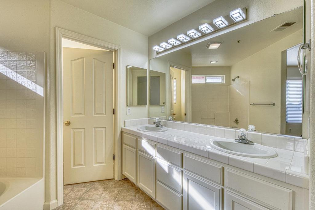 1037 Twin Creeks Drive Property Photo 22