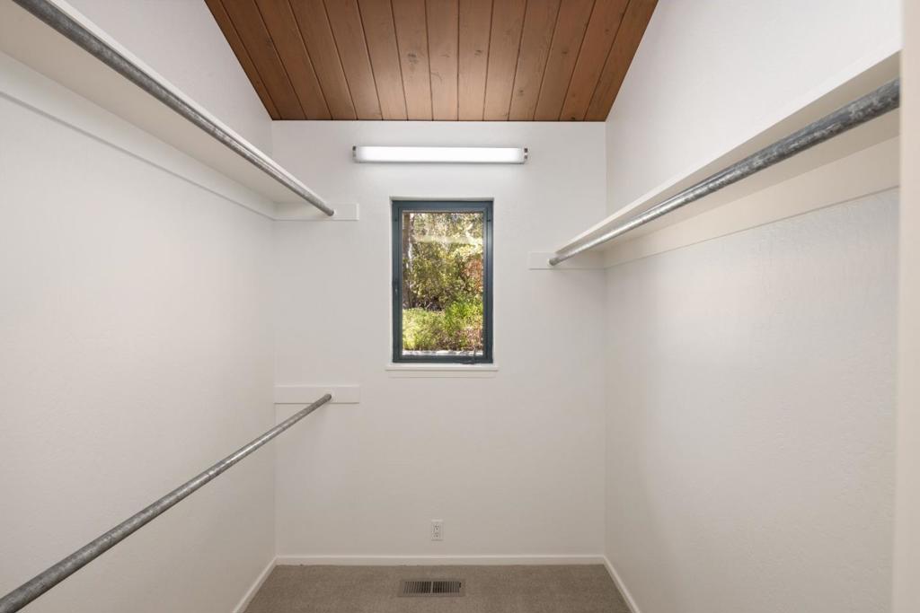 30 Minoca Road Property Photo 11